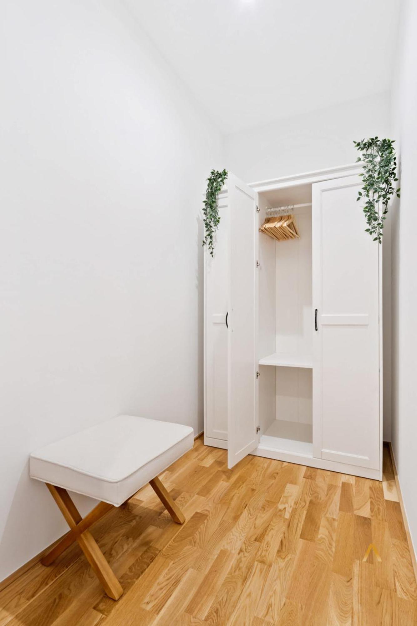 Apartment Modern 2-bed With Balcony In Serene Sanem